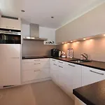 Tamalone, Apartment