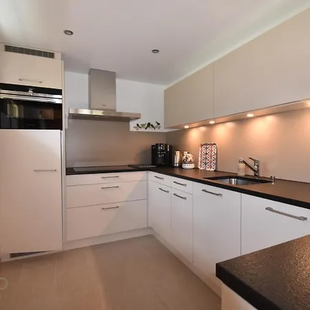 Tamalone, Apartment